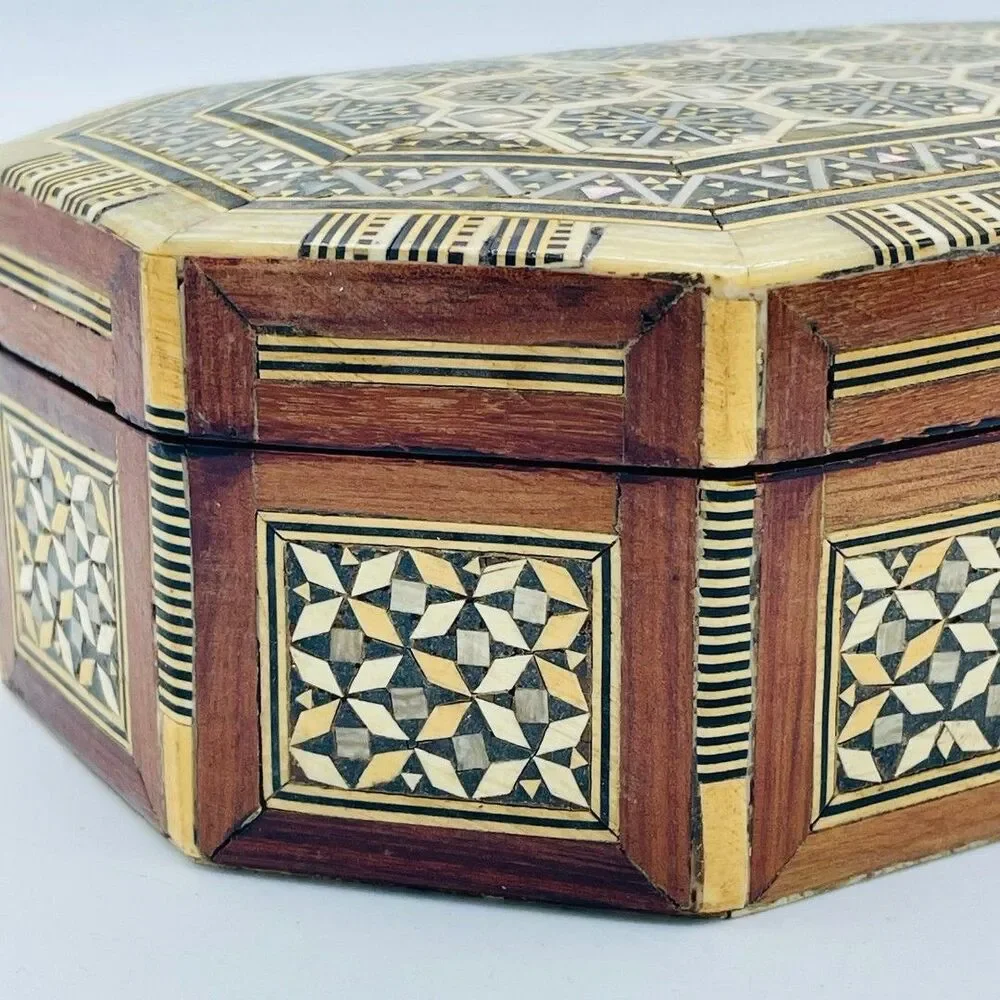Vtg Large Mother of Pearl Hand Crafted Wooden Inlaid Jewelry Box Micro Mosaic